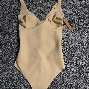 SKIMS BODYSUIT